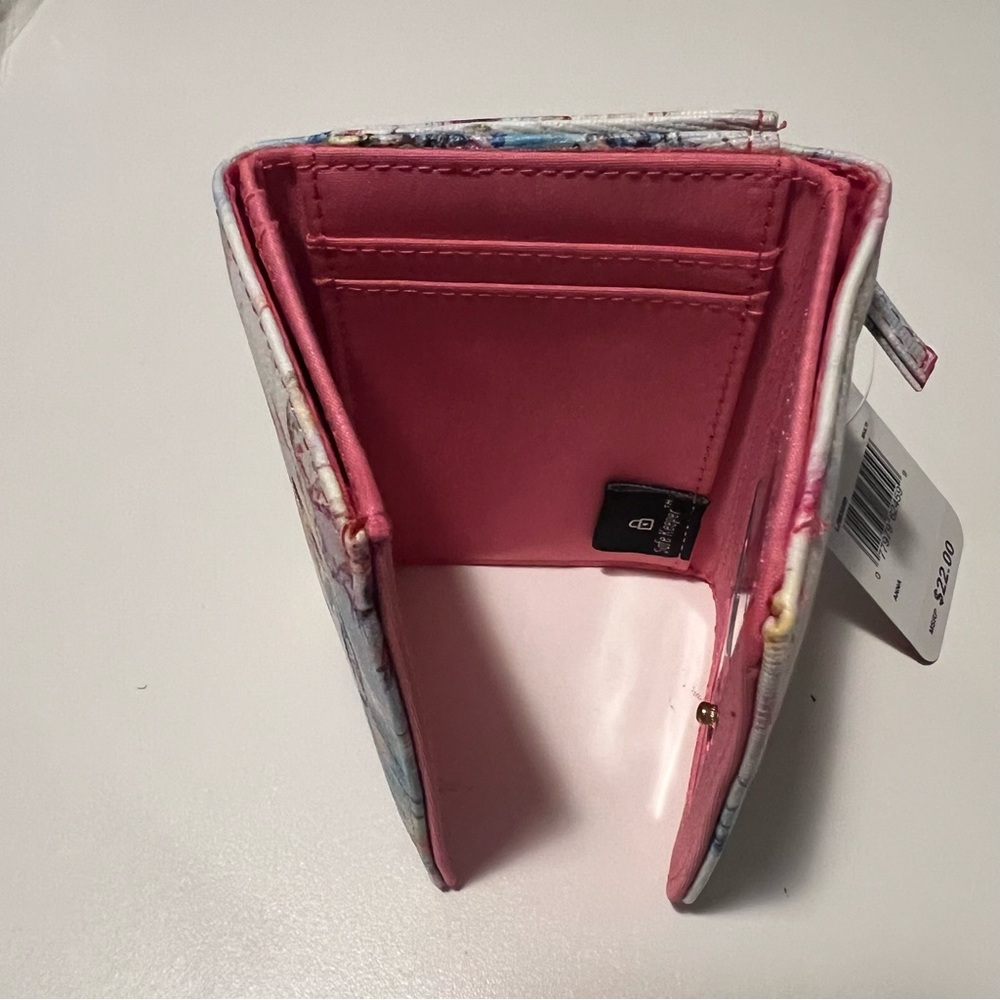 Mundi Pink and Blue Floral Tri-Fold Wallet - Picture 6 of 8